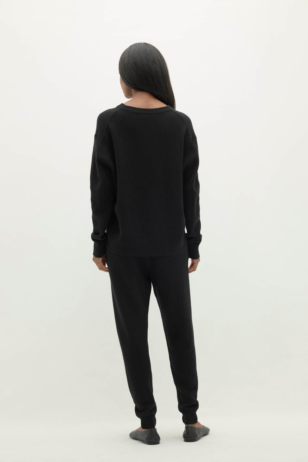 KAIA CREWNECK CASHMERE SWEATER