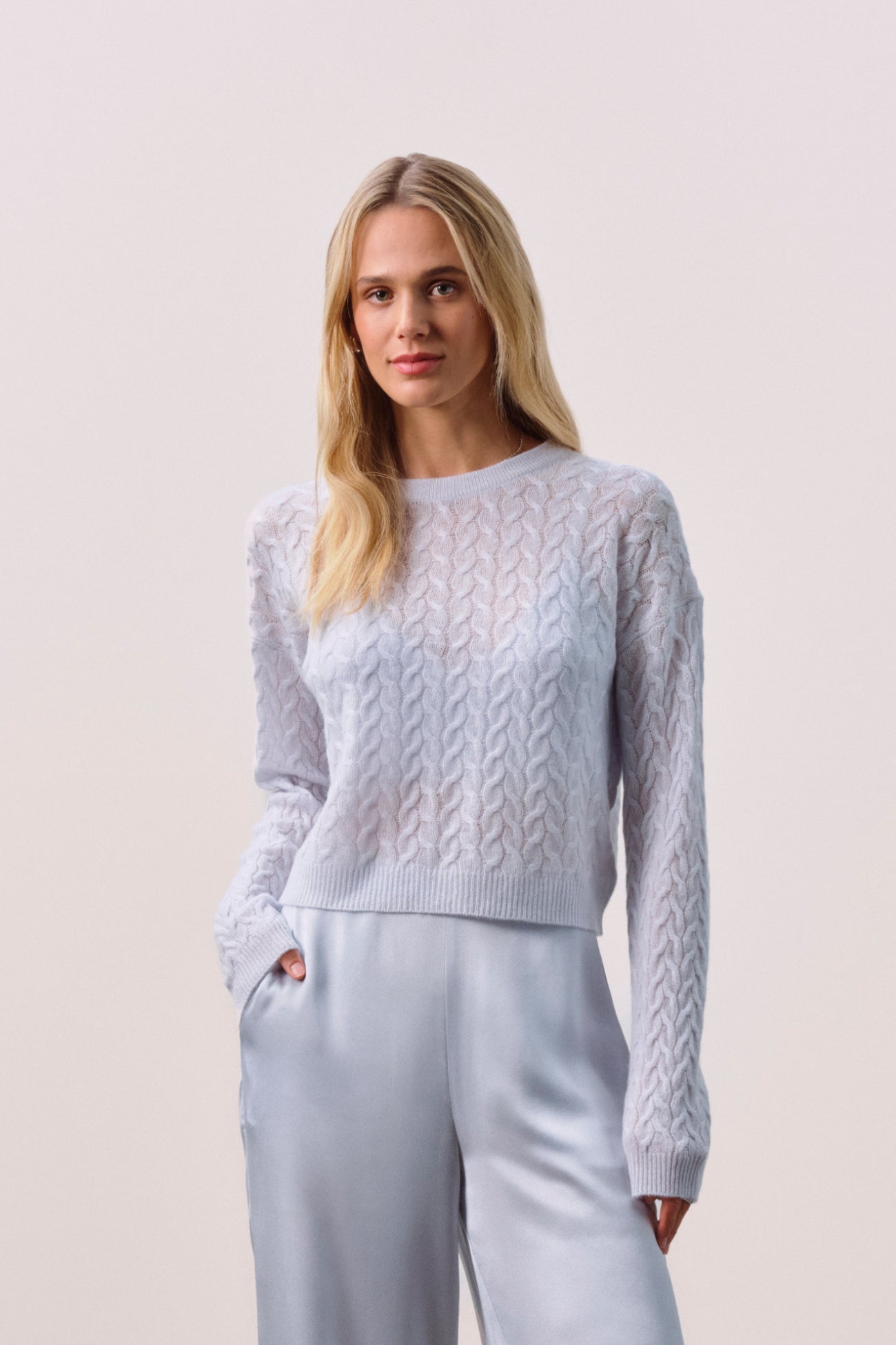 CHRISSY CROPPED CABLE KNIT SWEATER